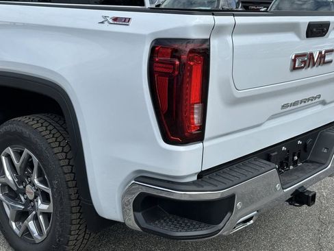 New 2026 GMC Sierra 1500 SLT w/ SLT Premium Plus Package AWD/4WD image 9