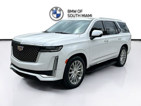 Used 2022 Cadillac Escalade Premium Luxury w/ Performance Package AWD/4WD image 3