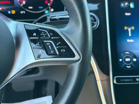 Used 2024 Mercedes-Benz GLC 300 w/ Winter Package image 38