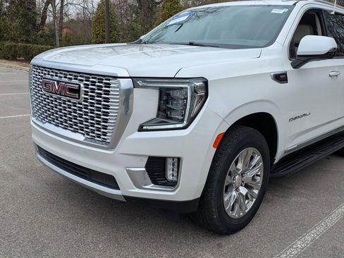 Used 2021 GMC Yukon Denali image 10