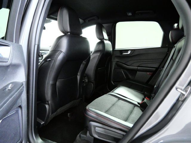 Certified 2025 Ford Escape ST-Line AWD/4WD image 12