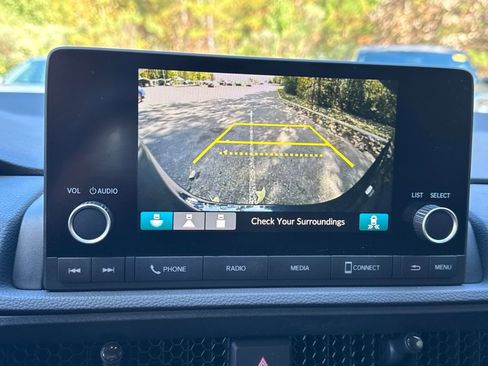 Used 2024 Honda CR-V EX image 19