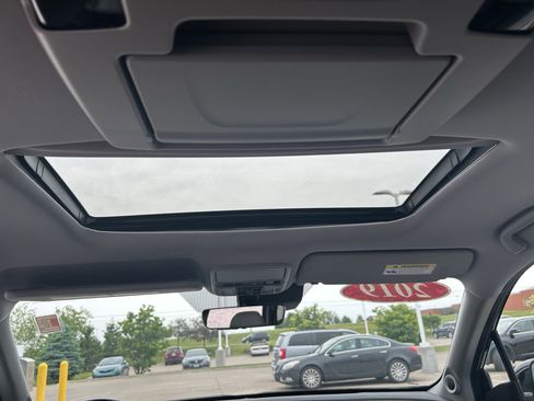 Used 2019 Honda Pilot Touring image 22