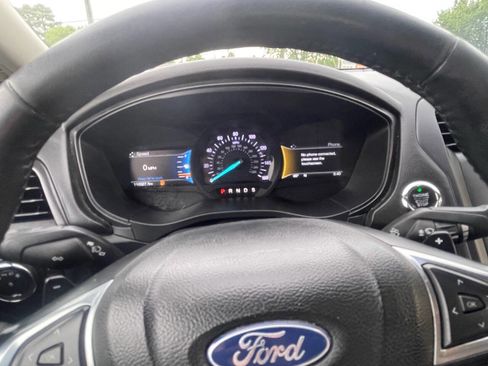 Used 2018 Ford Fusion SE w/ Equipment Group 201A image 21