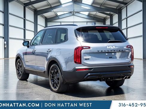 Used 2022 Kia Telluride SX w/ Nightfall Edition Package AWD/4WD image 19