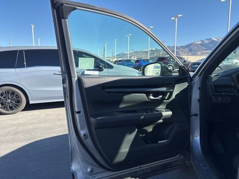 Used 2023 Honda CR-V Sport Touring image 9