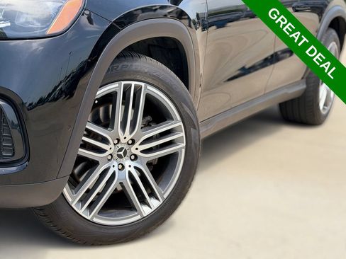 Used 2025 Mercedes-Benz GLS 450 4MATIC image 8