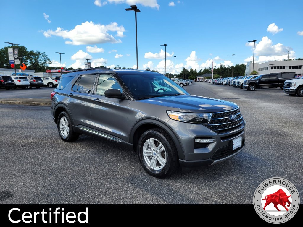 Certified 2023 Ford Explorer XLT w/ Equipment Group 202A AWD/4WD image 9