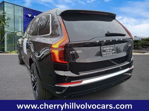 New 2026 Volvo XC90 B6 Plus w/ Protection Package Premier image 3