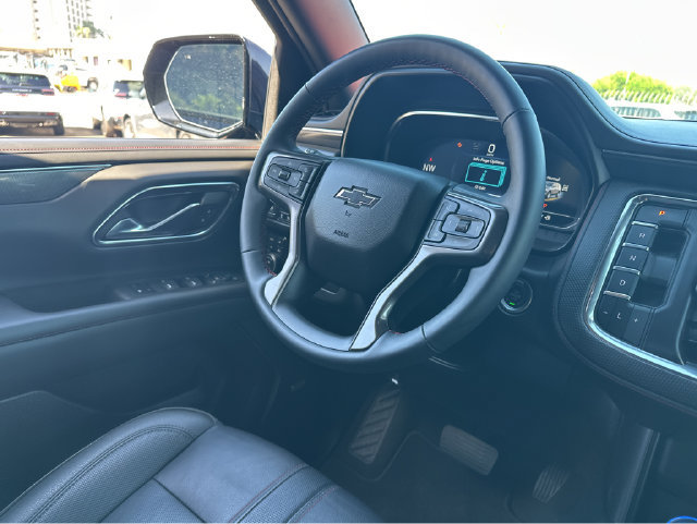 Used 2024 Chevrolet Suburban RST w/ Luxury Package AWD/4WD image 6