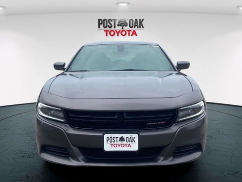 Used 2021 Dodge Charger SXT w/ Leather Interior Group image 3