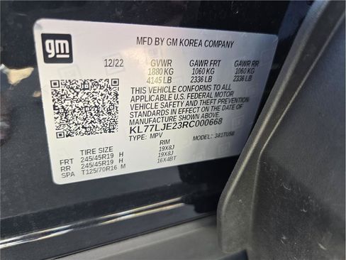 Used 2024 Chevrolet Trax RS w/ Sunroof Package FWD image 17