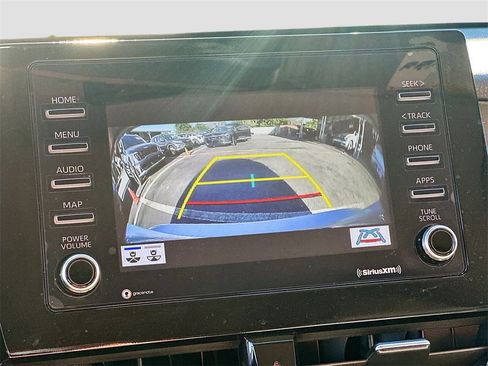 Used 2024 Toyota Camry SE image 13