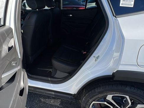 New 2026 Chevrolet Trax RS w/ Sunroof Package image 17