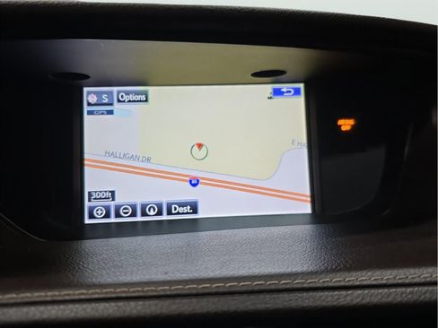 Used 2016 Lexus ES 350 w/ Luxury Package w/Wood Trim image 15