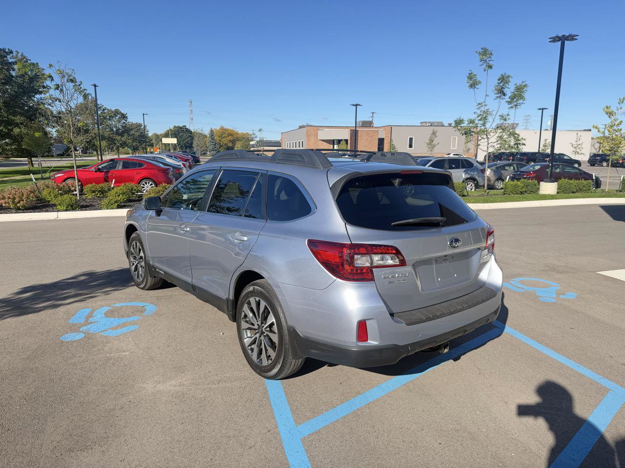 Used 2015 Subaru Outback 2.5i Limited AWD/4WD image 8