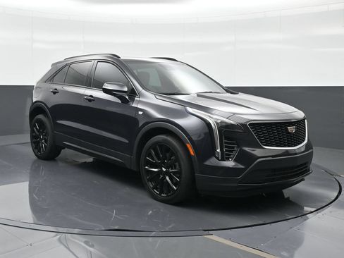 Certified 2023 Cadillac XT4 Sport AWD/4WD image 4