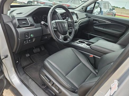 Used 2025 Honda Ridgeline RTL image 13