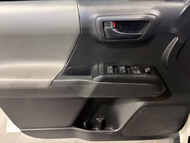 Used 2022 Toyota Tacoma SR AWD/4WD image 10
