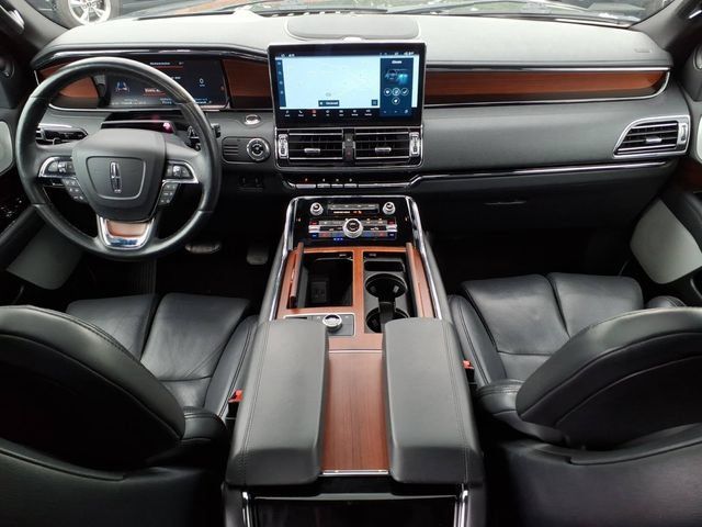 Used 2022 Lincoln Navigator L Reserve AWD/4WD image 24