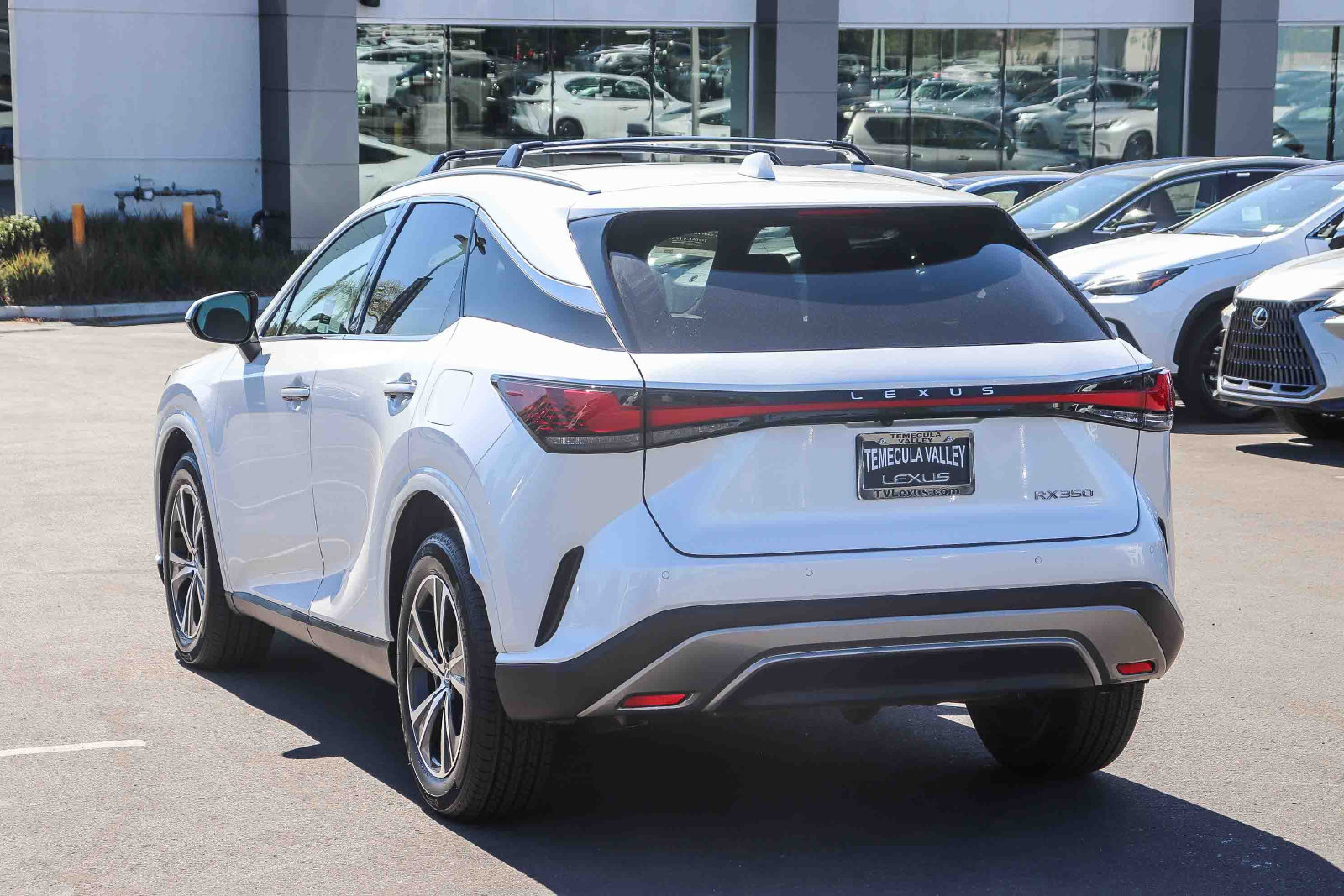 Certified 2025 Lexus RX 350 FWD w/ Technology Package image 4