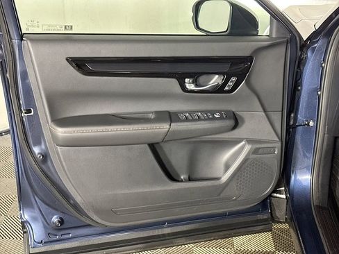 Used 2025 Honda CR-V Sport Touring image 10