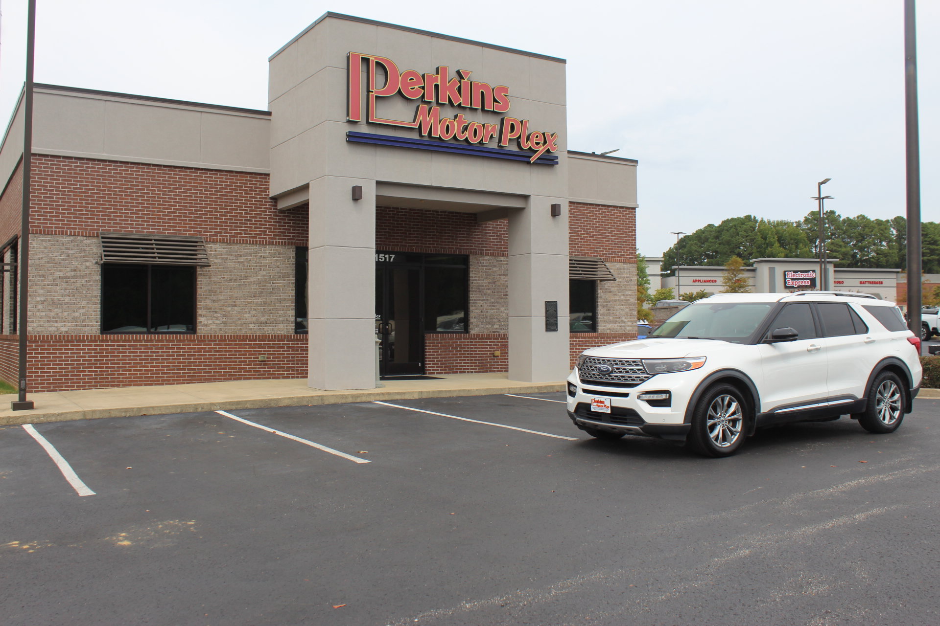 Used 2020 Ford Explorer Limited RWD image 38