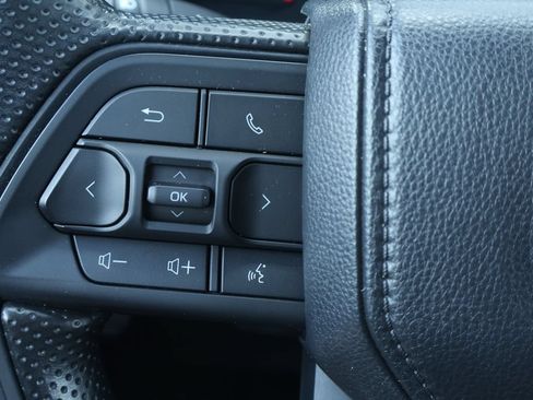 Certified 2024 Toyota Tacoma SR5 AWD/4WD image 19