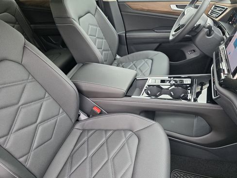 New 2026 Volkswagen Atlas SE FWD image 12