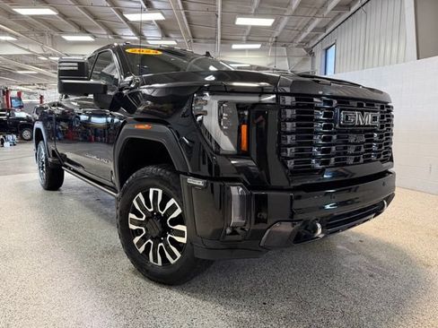 Used 2024 GMC Sierra 2500 Denali Ultimate AWD/4WD image 1