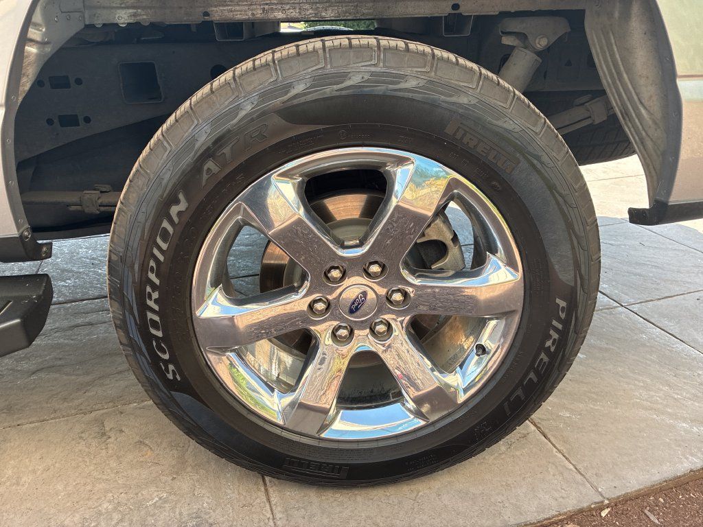 Used 2022 Ford F150 Lariat w/ Equipment Group 502A High AWD/4WD image 13