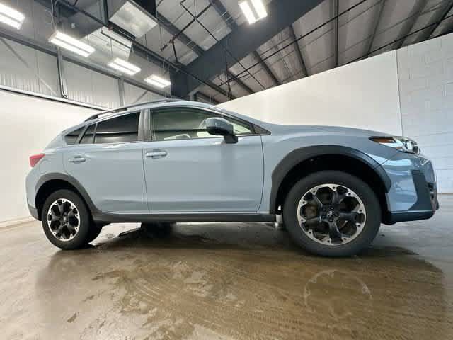 Used 2021 Subaru Crosstrek 2.0i Premium w/ Moonroof Package AWD/4WD image 3