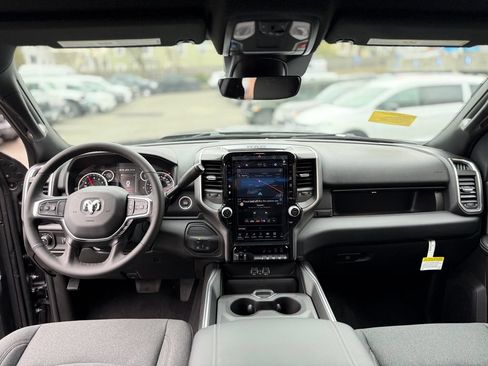 New 2026 RAM 2500 Big Horn AWD/4WD image 11