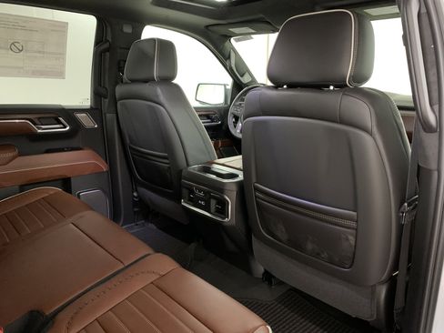 New 2026 GMC Sierra 1500 Denali Ultimate image 43