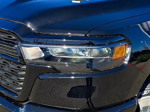 New 2026 RAM 1500 Express image 29