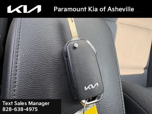 Certified 2024 Kia Soul LX w/ Option Group 015 FWD image 28