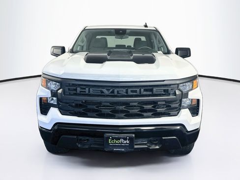 Used 2026 Chevrolet Silverado 1500 Custom Trail Boss w/ Turbomax Blackout Package AWD/4WD image 2