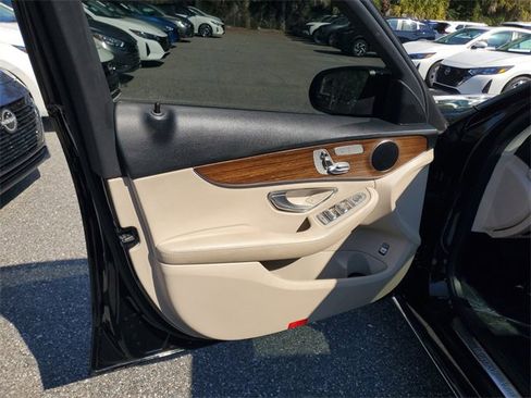 Used 2020 Mercedes-Benz C 300 4MATIC Sedan image 8