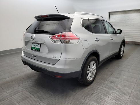Used 2015 Nissan Rogue SV FWD image 9