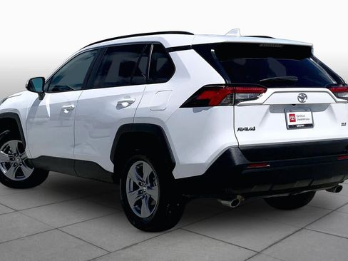 Used 2025 Toyota RAV4 XLE FWD image 12
