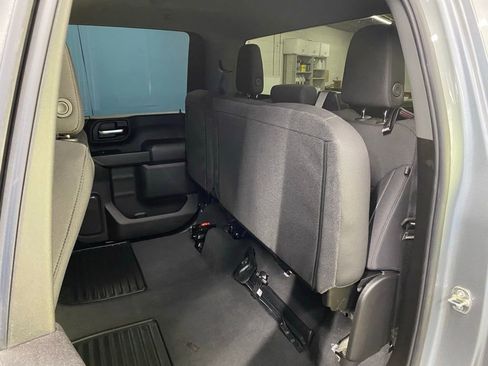 Used 2025 Chevrolet Silverado 2500 Custom image 35