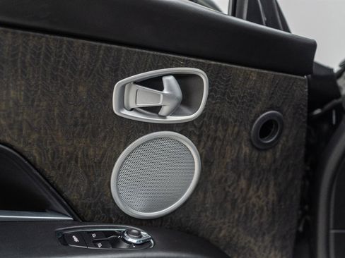 Used 2019 Aston Martin DB11 Volante image 83