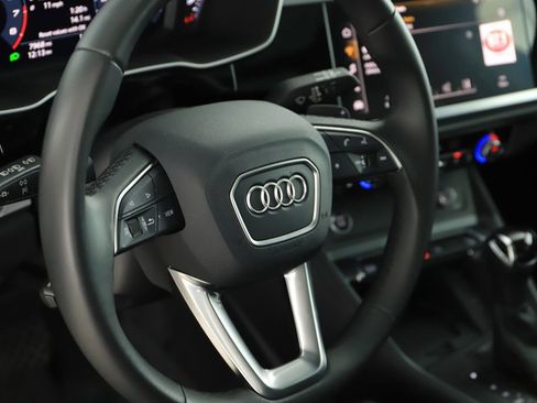 Certified 2025 Audi Q3 2.0T Premium w/ Convenience Package image 16