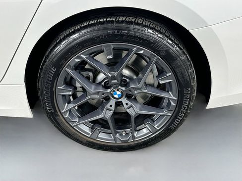 Used 2025 BMW 330i Sedan w/ Convenience Package image 32