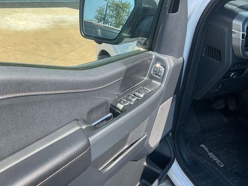 Used 2024 Ford F150 Lariat w/ FX4 Off-Road Package AWD/4WD image 4