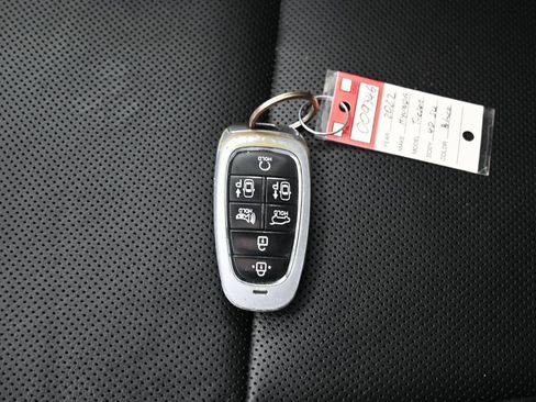 Used 2022 Hyundai Tucson Limited image 28