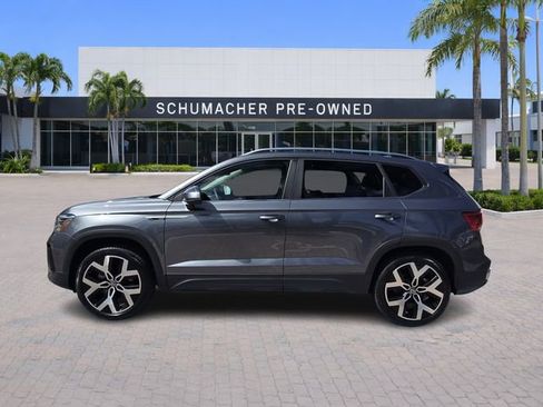 Used 2023 Volkswagen Taos SEL image 4