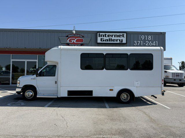 Used 2016 Ford E-450 and Econoline 450 Super Duty w/ Shuttle Bus Prep Package RWD image 2
