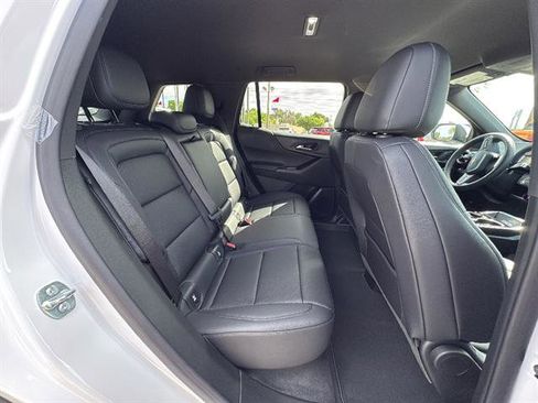 New 2026 Chevrolet Equinox LT w/ Convenience Package II FWD image 15