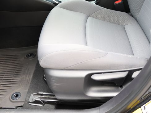 Certified 2025 Toyota Corolla SE FWD image 22